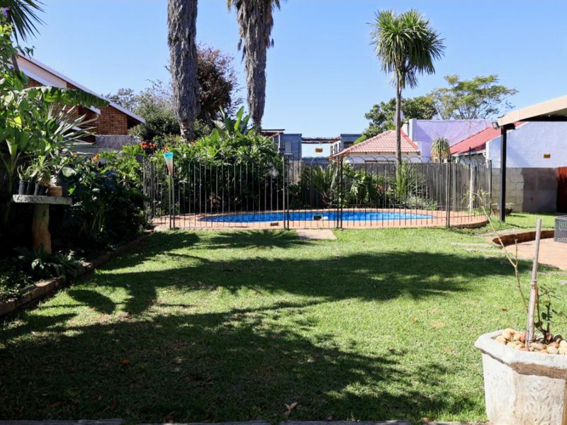 Prime Family Home in Sunward Park - Photo 2