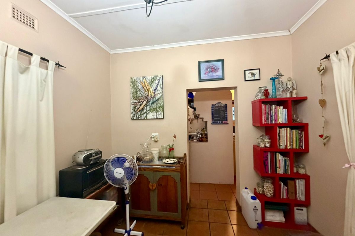 Spacious Face brick Family Home for Sale in Veld en Vlei, Richards Bay - Photo 4