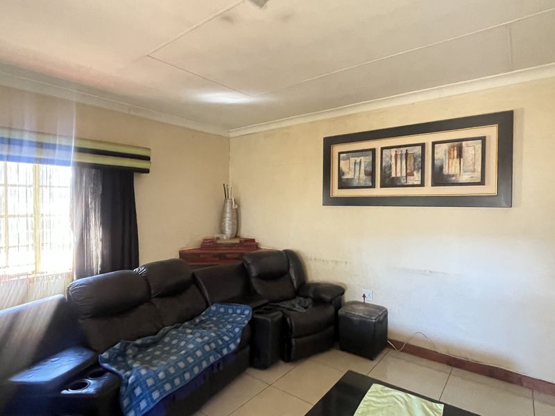Versatile Property with Dual Living & Agricultural Potential - Photo 9