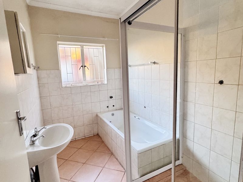 Affordable Family Home with Great Potential in Mineralia Middleurg - Photo 9