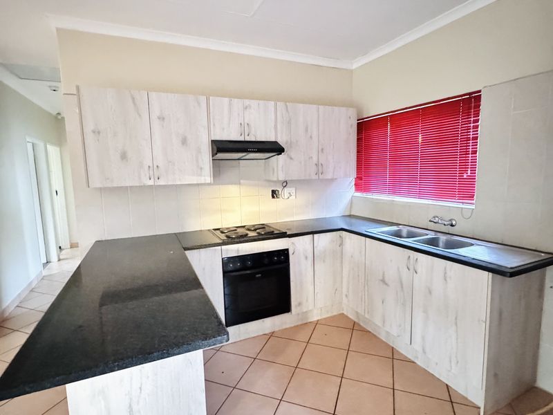Affordable Family Home with Great Potential in Mineralia Middleurg - Photo 2