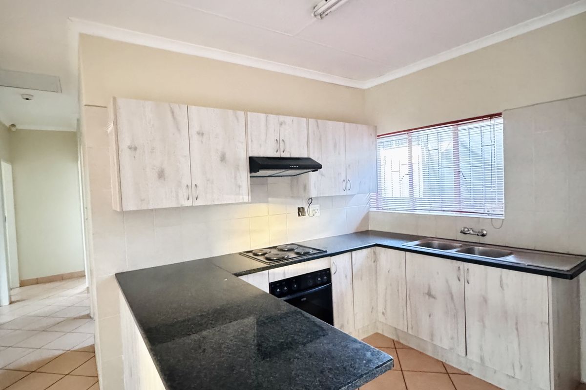 Affordable Family Home with Great Potential in Mineralia Middleurg - Photo 3