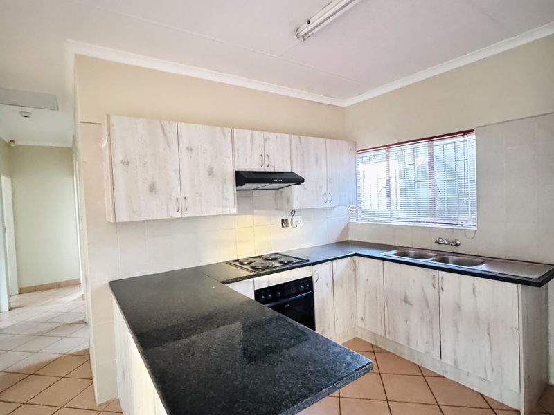 Affordable Family Home with Great Potential in Mineralia Middleurg - Photo 3