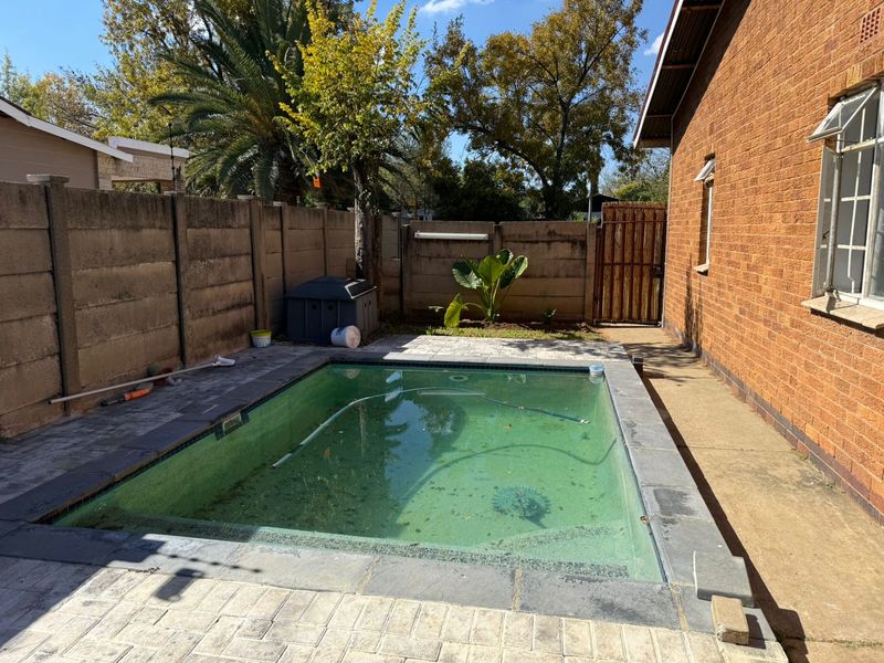 INVESTOR’S DREAM IN SW5! - Photo 8