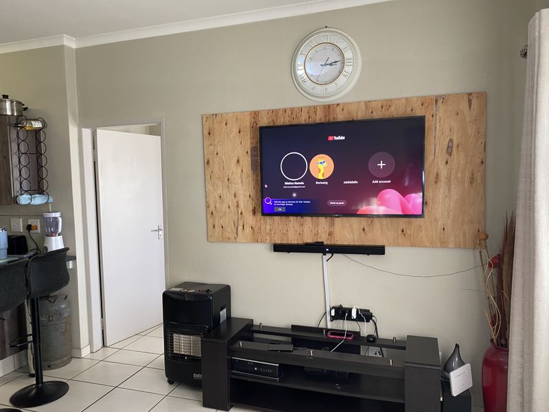 3 Bedroom Apartment For Sale in Rynfield AH - Photo 7