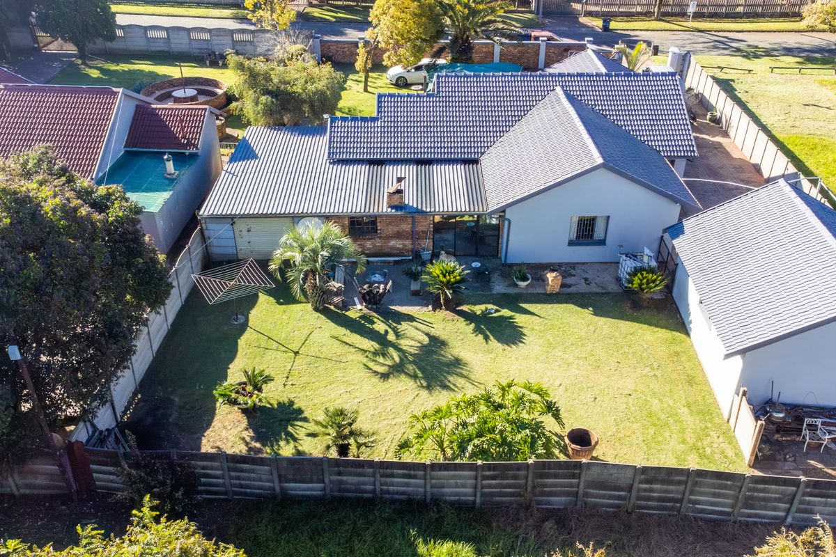 3 Bedroom House For Sale Impala Park - Photo 4