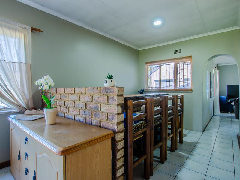 3 Bedroom House For Sale Impala Park - Photo 8