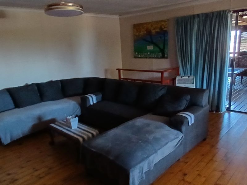 Home that feels like a holiday! - Photo 9