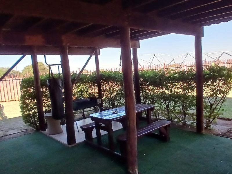 Home that feels like a holiday! - Photo 2