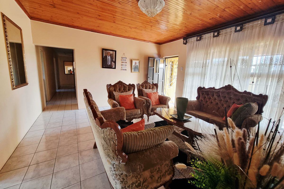 Sole Mandate- House For Sale - Photo 4
