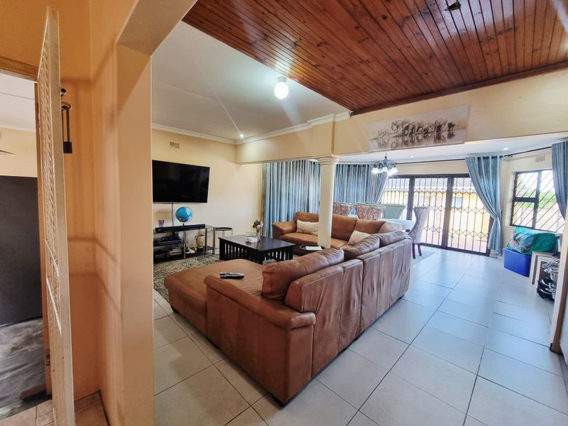 Sole Mandate- House For Sale - Photo 6