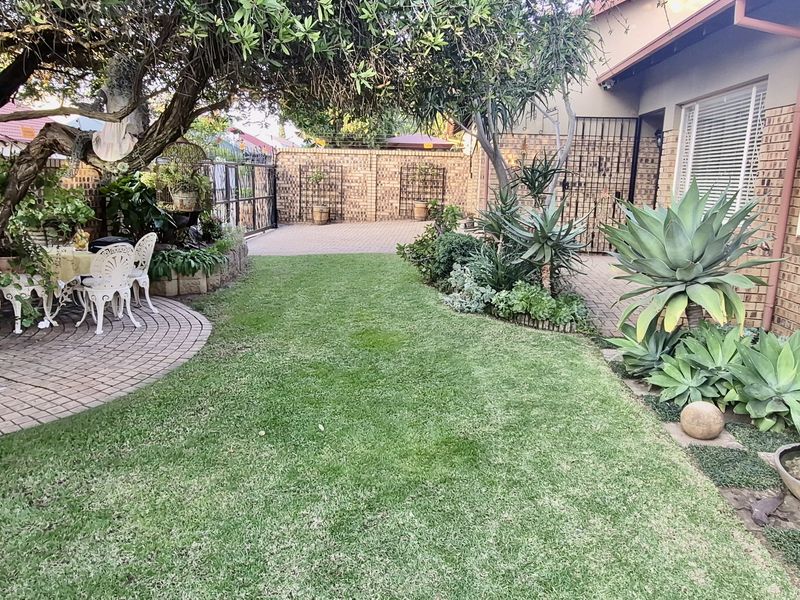 Modern and elegant townhouses for sale in del Judor x 4 - Photo 4