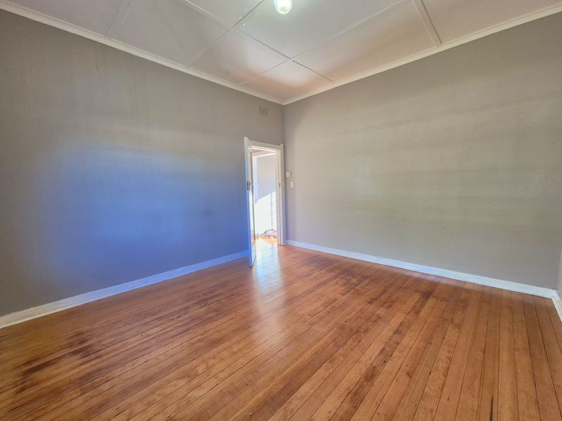 STUNNING NEWLY RENOVATED HOME FOR SALE! - Photo 9