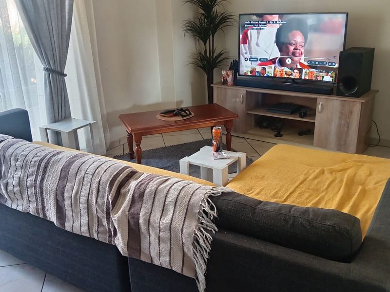 Charming Home in Riverspray Lifestyle Estate - Photo 7