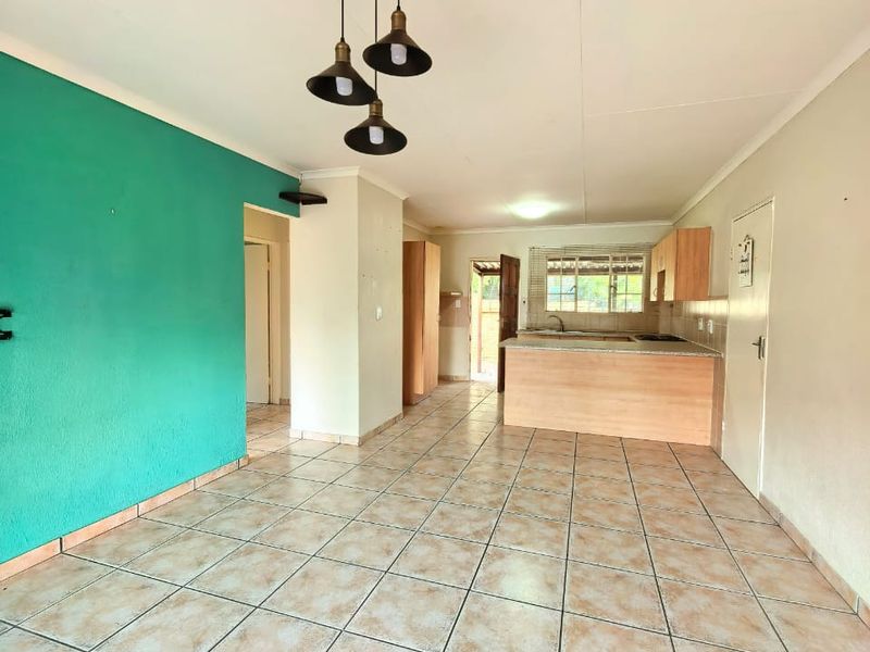 Neat, facebrick townhouse for sale in Sasolburg in a popular complex - Photo 4