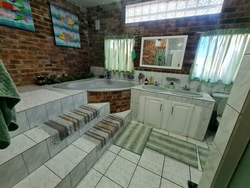 Recently listed lodge by the river. Your opportunity to start that business. - Photo 4