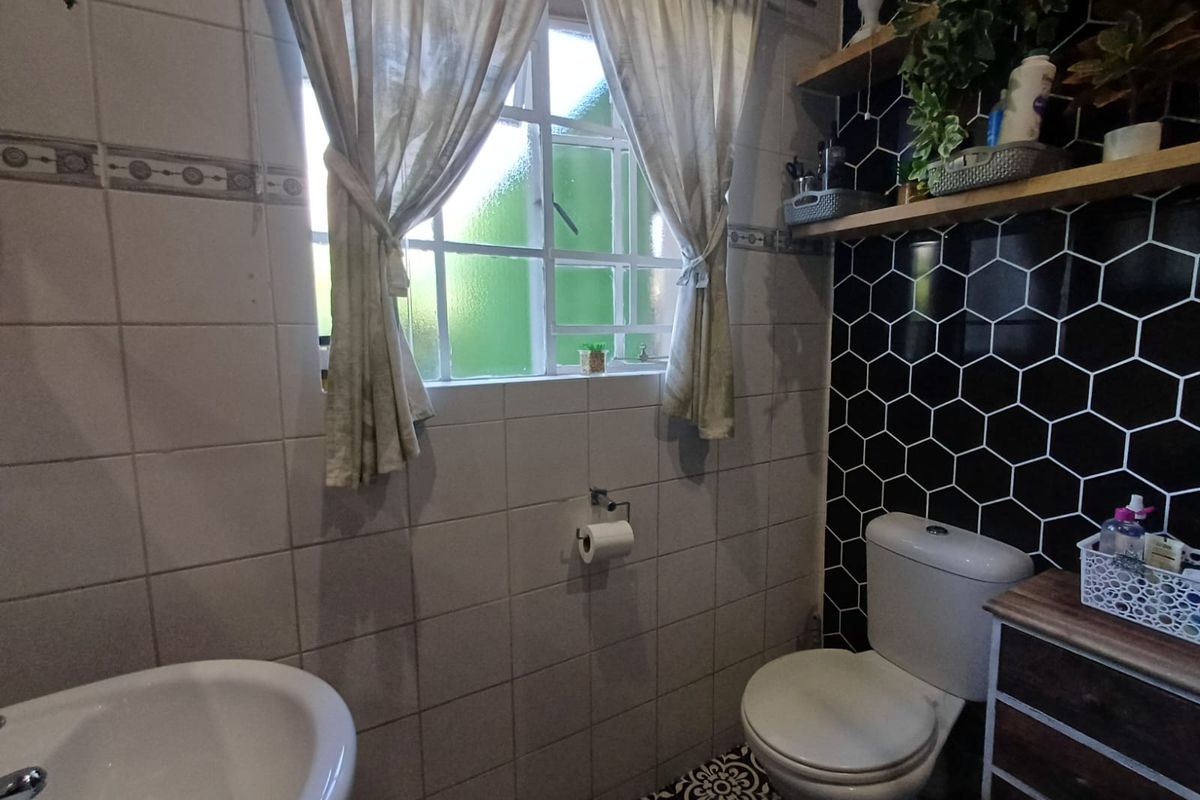 Whoo Hoo... Getting Excited Over A New SE 3 Townhouse, Perfectly Priced - Photo 5