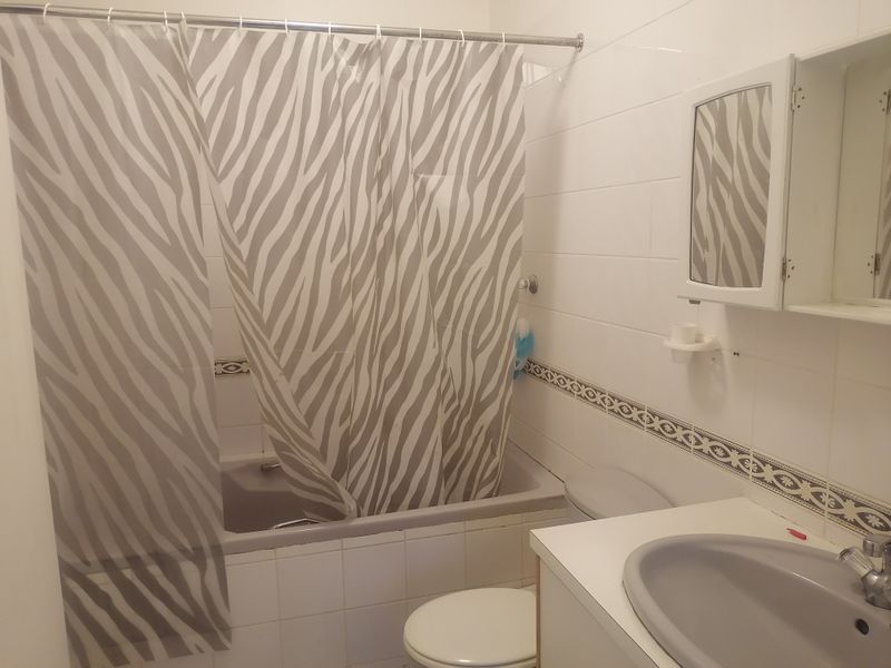 Stunning 2 Bedroom Cottage for Rental - Photo 5