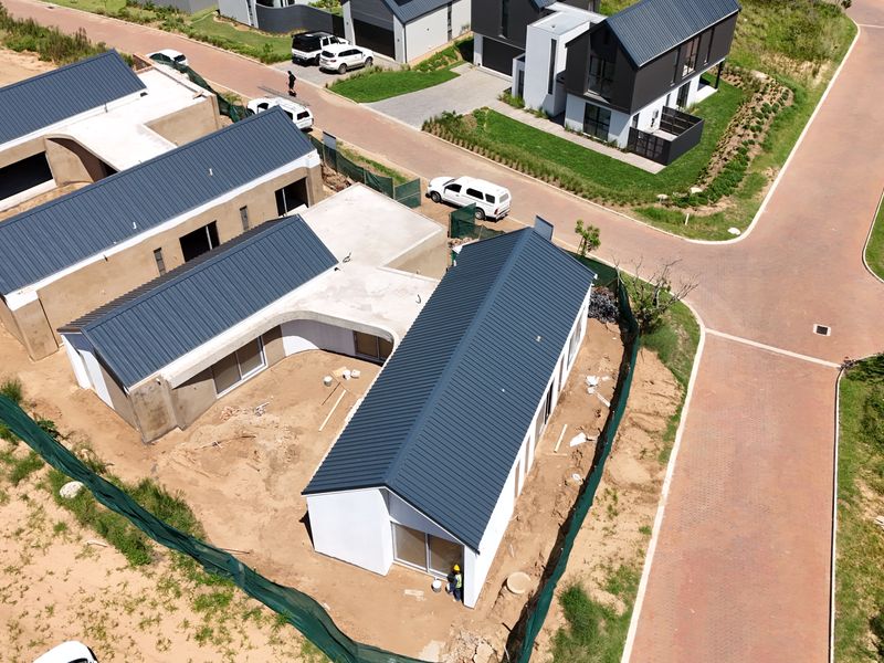Contemporary Designer Home in Elaleni Lifestyle Estate - Photo 9