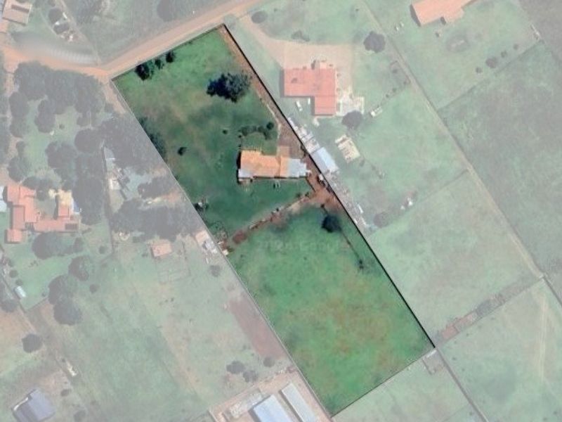 Endless opportunity on this 1.3ha plot. - Photo 2
