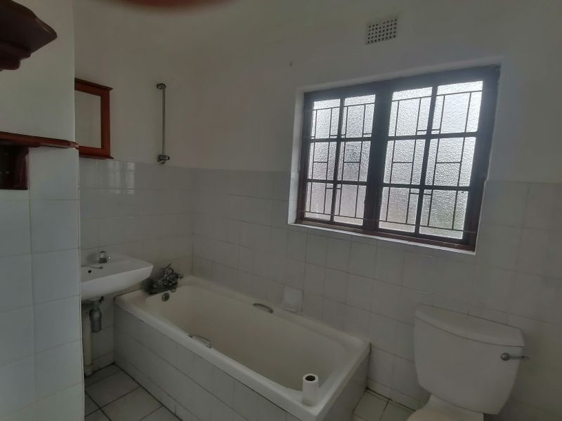 Cosy 3 Bedroom Duplex For Sale - Photo 9
