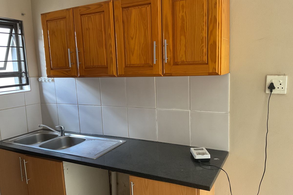 Townhouse Rental Monthly In Midrand - Photo 4