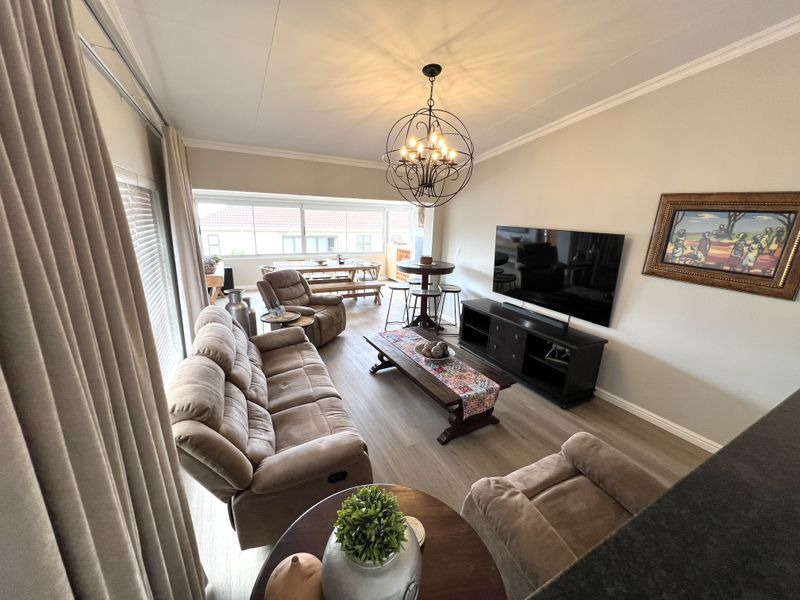 Secure and Low Maintenance Family Home, Wavecrest - Photo 2