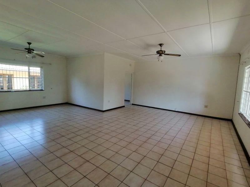 3 Bedroom Family Home For Rental - Photo 5