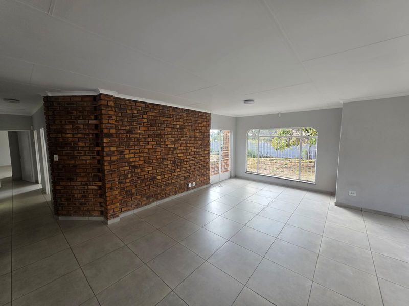 STUNNING NEWLY RENOVATED HOUSE FOR SALE IN VAALPARK - Photo 3
