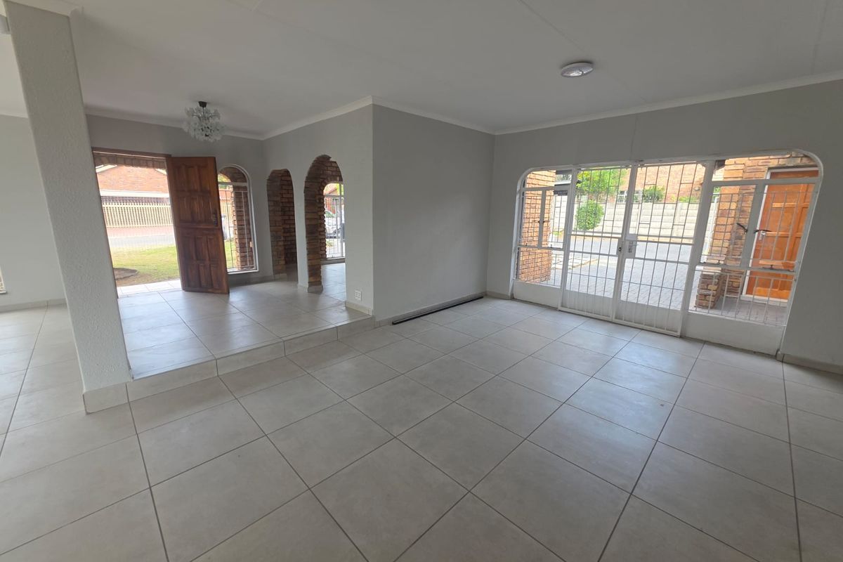STUNNING NEWLY RENOVATED HOUSE FOR SALE IN VAALPARK - Photo 5