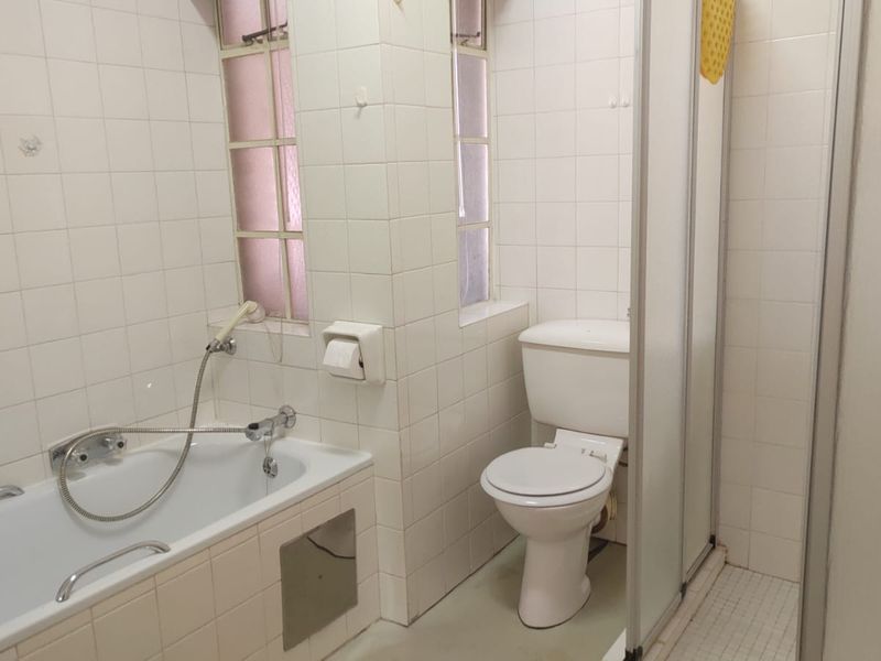 Very affordable,neat apartment in Sunair Park, Brakpan - Photo 5