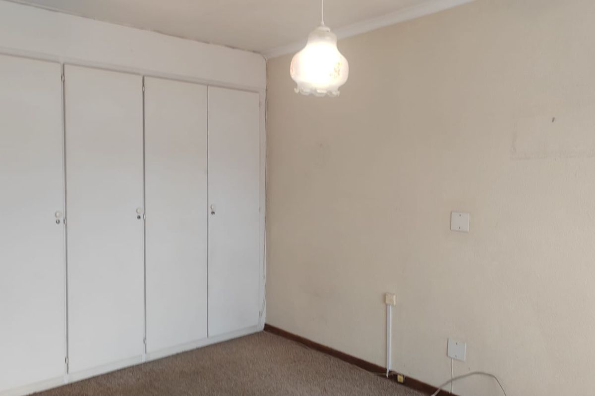 Very affordable,neat apartment in Sunair Park, Brakpan - Photo 4