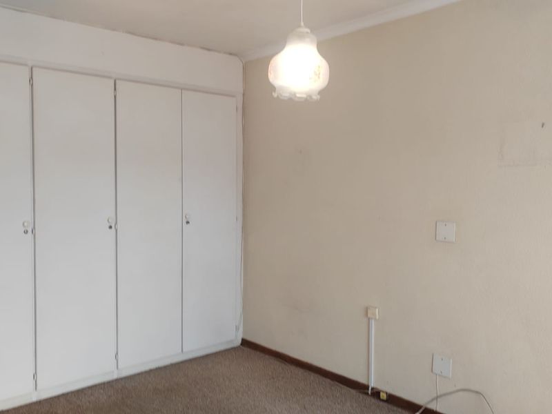 Very affordable,neat apartment in Sunair Park, Brakpan - Photo 4