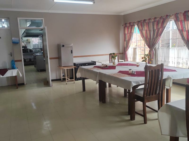 Very affordable,neat apartment in Sunair Park, Brakpan - Photo 10