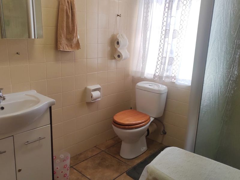 Lovely 2 bedrooms, 2 bathrooms property in Sunair Park, Brakpan - Photo 8