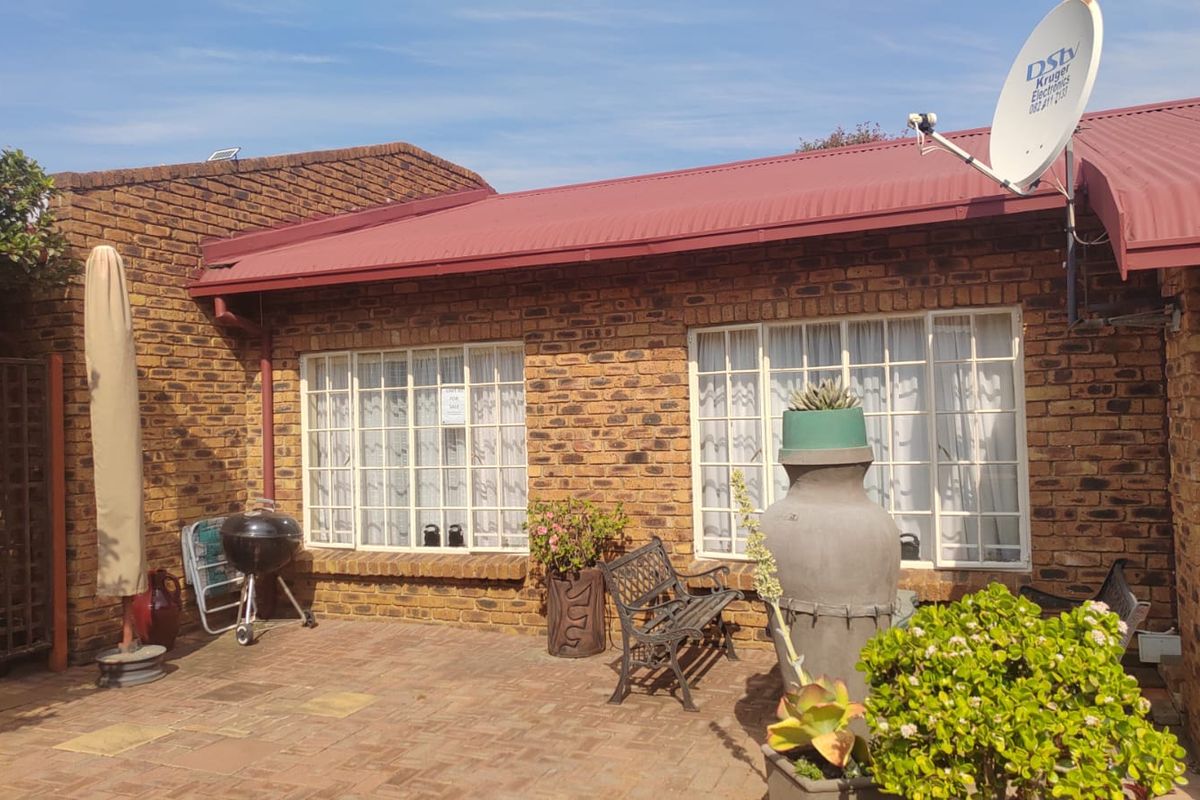 Lovely 2 bedrooms, 2 bathrooms property in Sunair Park, Brakpan - Photo 2