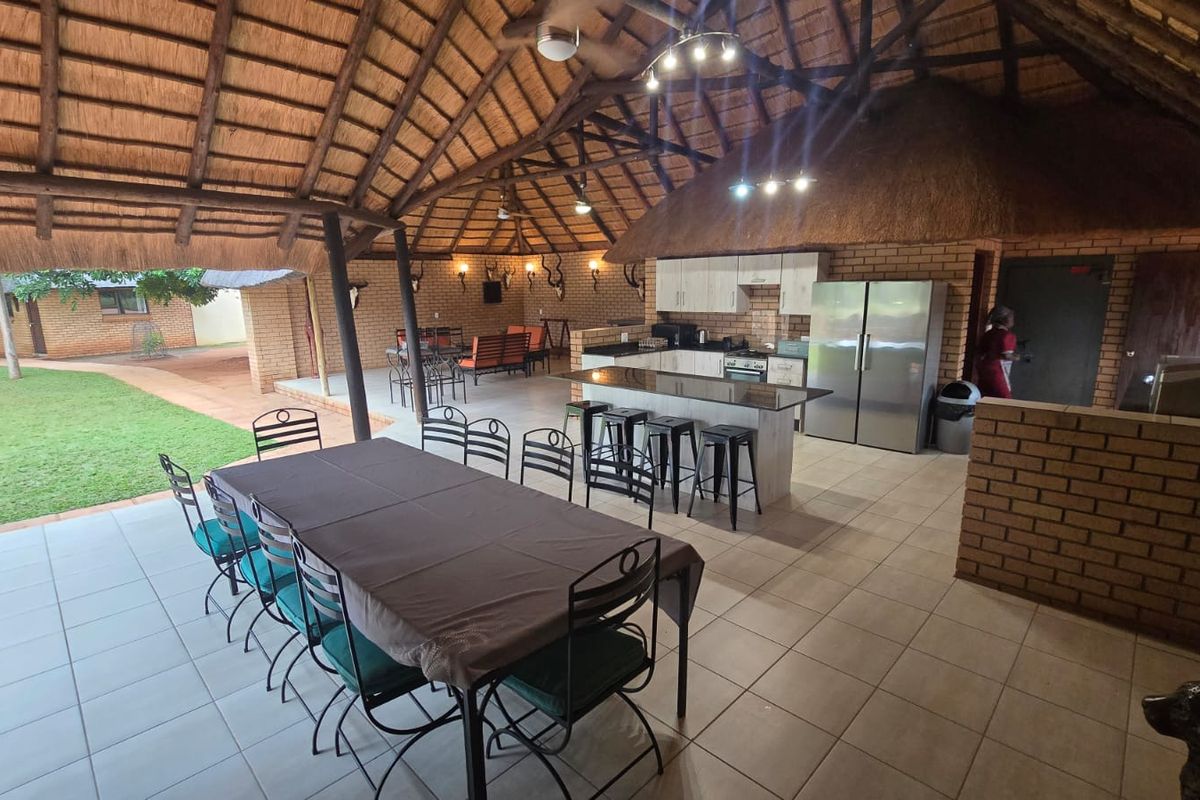 EXCLUSIVE 2 740Ha GAME, HUNTING & CATTLE FARM FOR SALE | LIMPOPO BUSHVELD - Photo 4