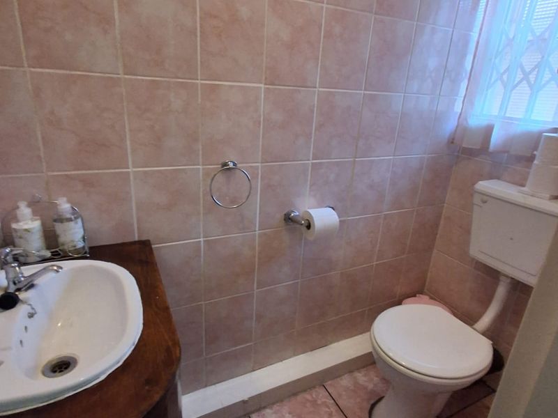 Elegant and Modern 3 bedroom townhouse in Three Rivers. - Photo 9