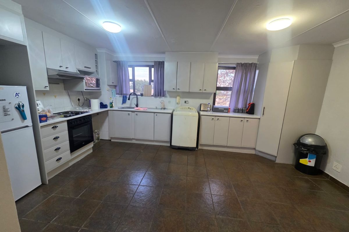 BEAUTIFUL APARTMENT FOR SALE IN VAALPARK - Photo 5