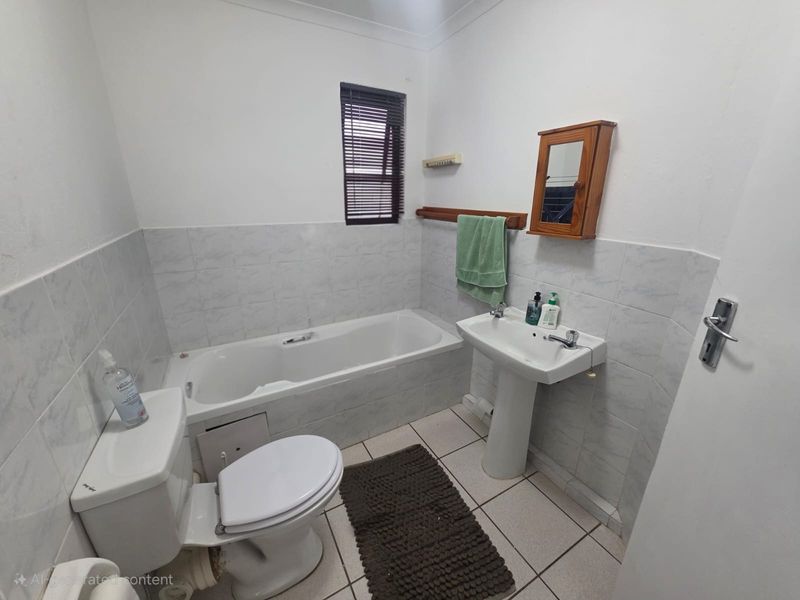 BEAUTIFUL APARTMENT FOR SALE IN VAALPARK - Photo 9