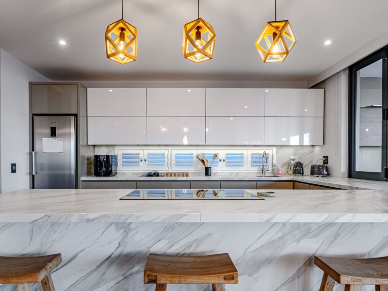Coastal Elegance in an Exclusive Boutique Estate - Photo 4