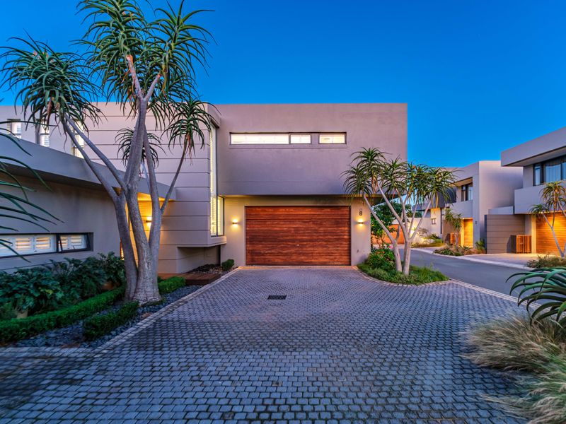 Coastal Elegance in an Exclusive Boutique Estate - Photo 2