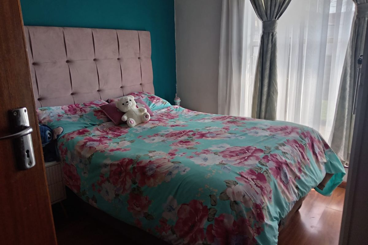Charming Family Home for Sale in Vanderbijlpark CE3 - Photo 2