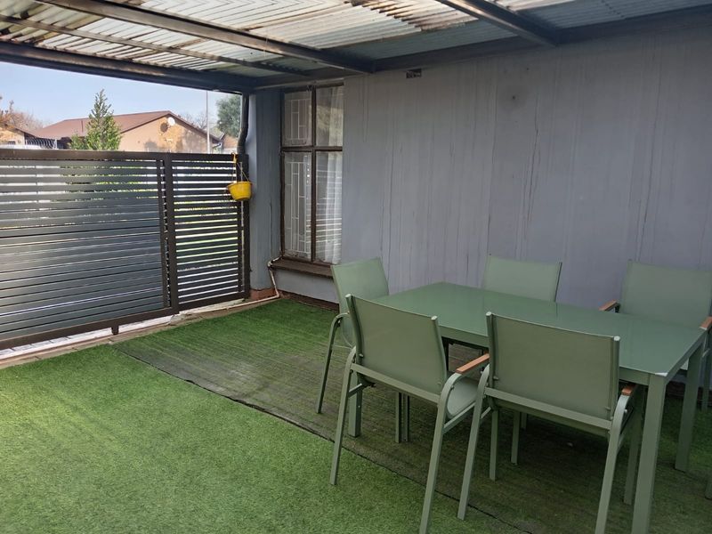 Charming Family Home for Sale in Vanderbijlpark CE3 - Photo 10