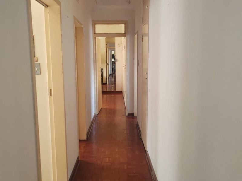 3 Bedroom property in Farrar Park,Boksburg-1031m2 with endless potential - Photo 5