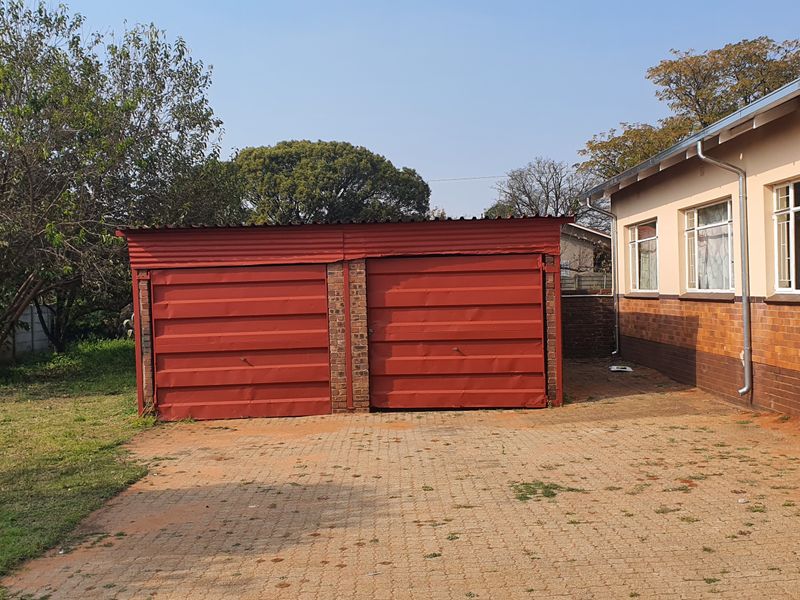 3 bedroom plus flat - Photo 5