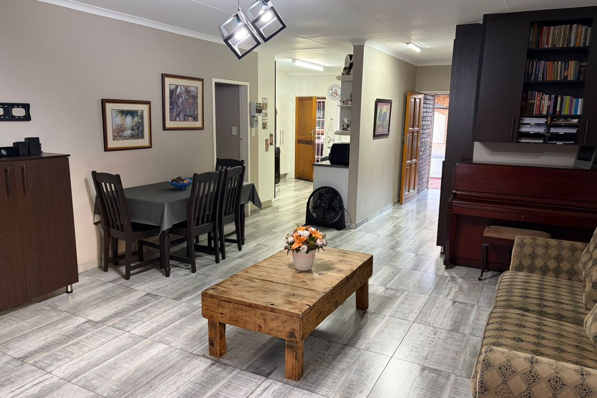 Welcome to this beautiful and well-maintained townhouse situated in the sought-after in Three Rivers - Photo 4