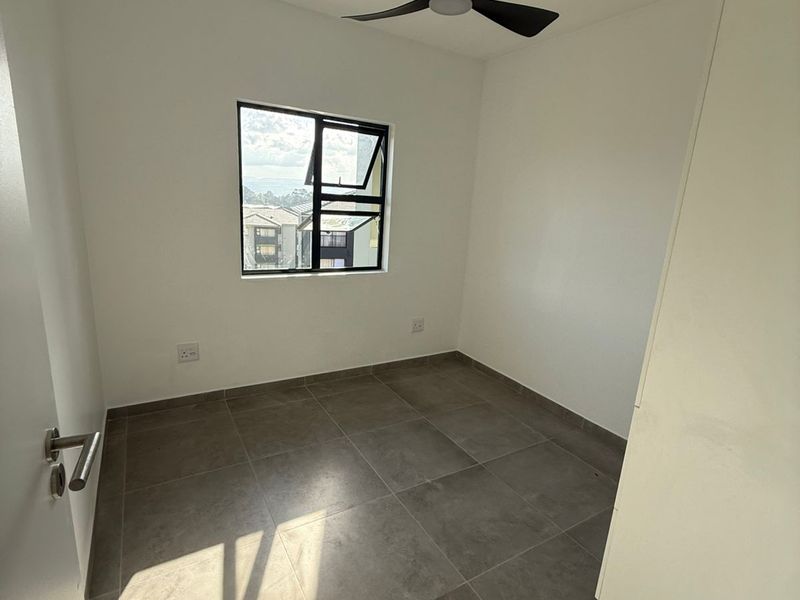 Spacious 1 Bedroom Apartment to Rent in Sheffield Hills Estate – R7 500 per Month - Photo 8
