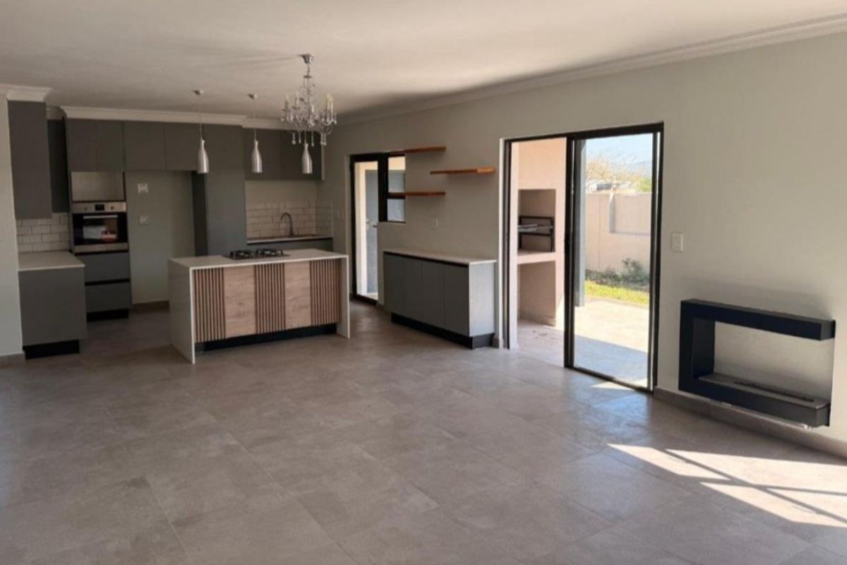 The ultimate wildlife estate lifestyle brand new 4 bedroom dream home with Pool - Photo 4