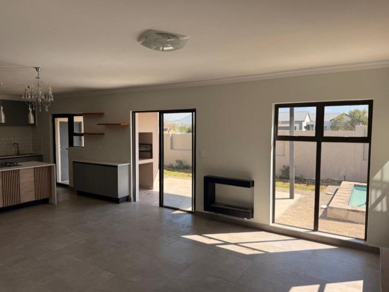 The ultimate wildlife estate lifestyle brand new 4 bedroom dream home with Pool - Photo 6
